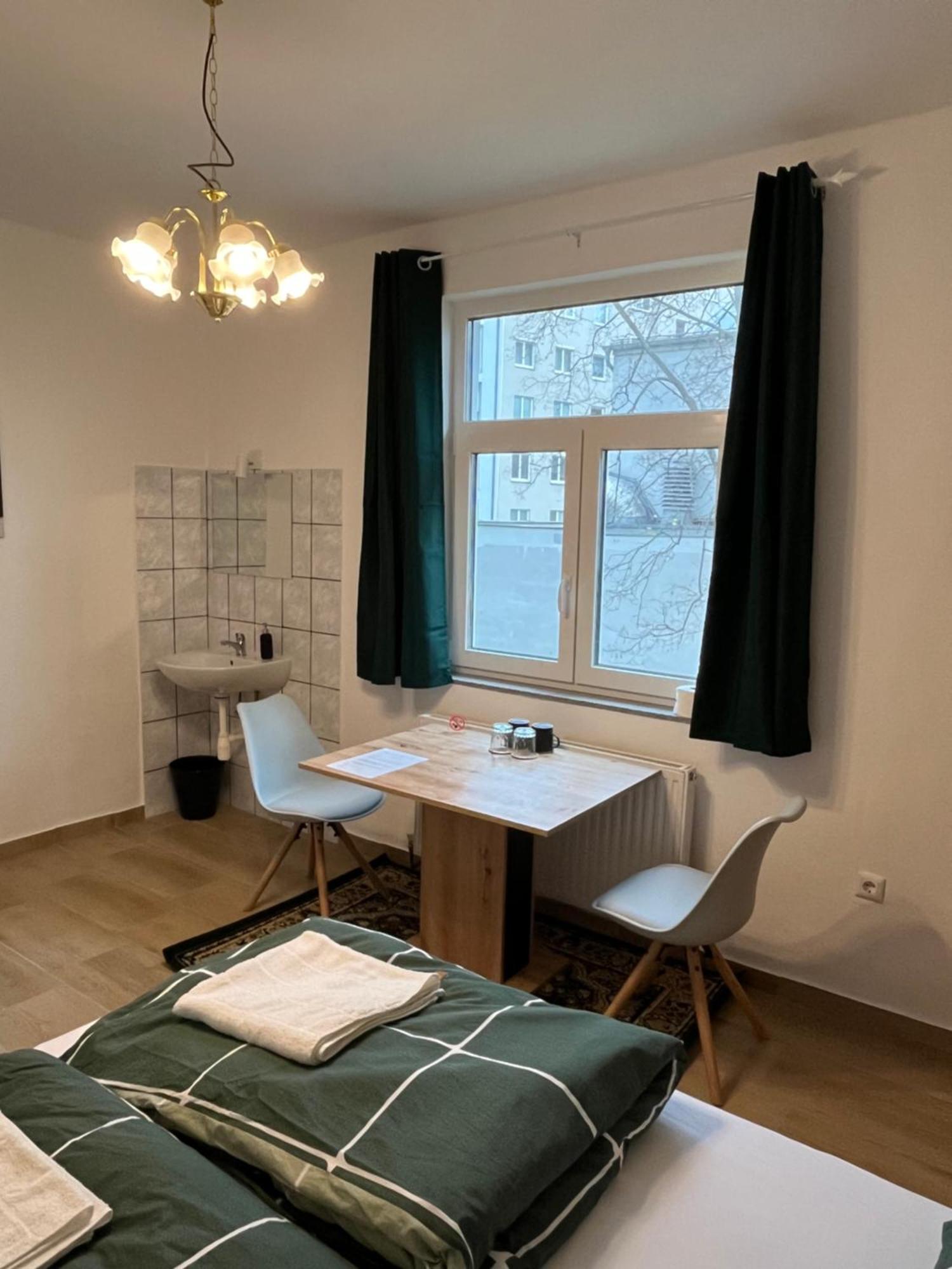 Traveler Lodging Vienna Esterno foto